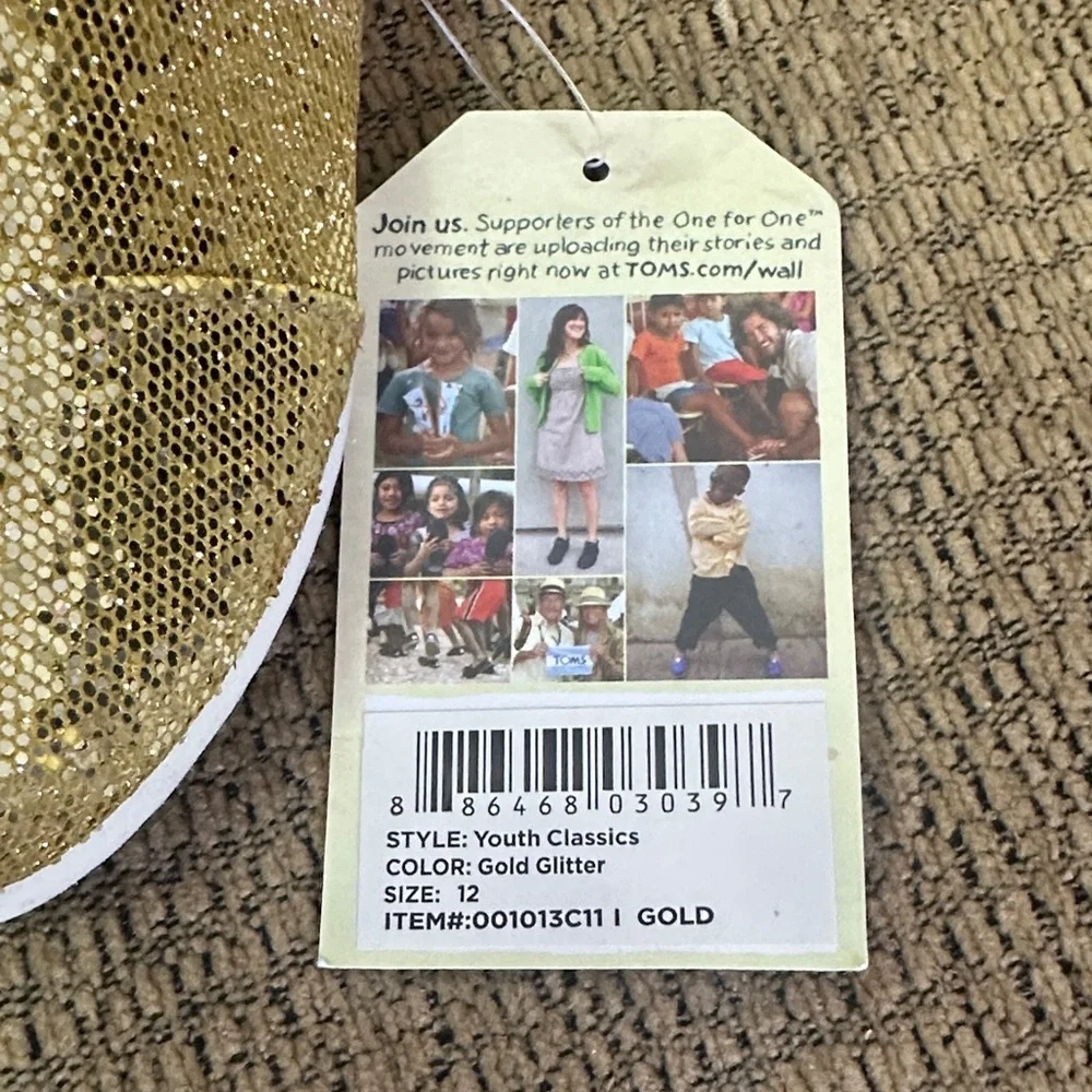 TOMS Kids Glitter Slip-On Shoes in Gold size Y12